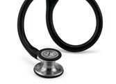 Detailní pohled na pediatrickou stranu hrudního snímače fonendoskopu 3M Littmann Cardiology III a černé hadičky.